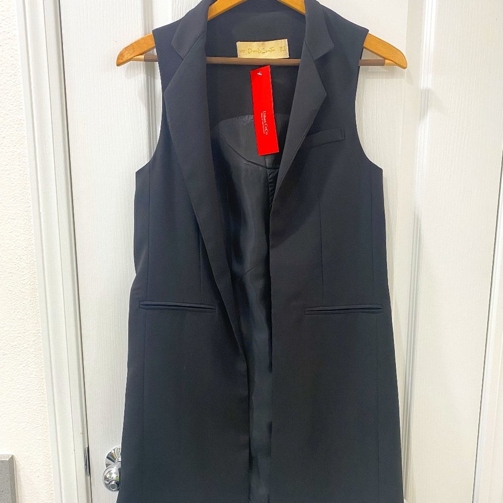 Black Long Sleeveless Vest
